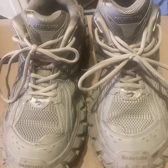Balenciaga Defender